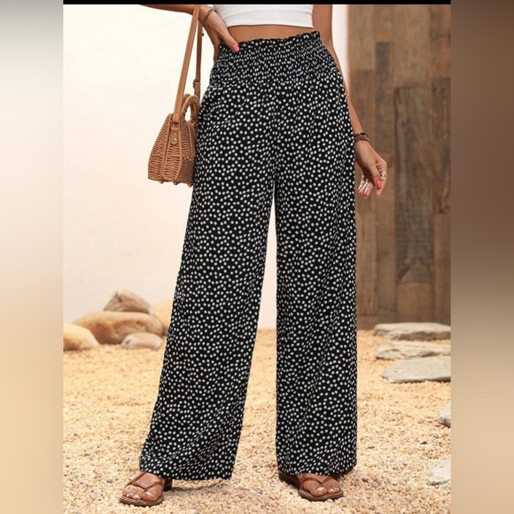 SHEIN Flow Pants - Picture 1 of 7